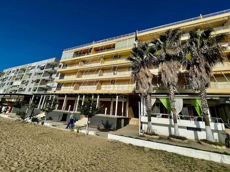 Apartment Escape Durres 0*,